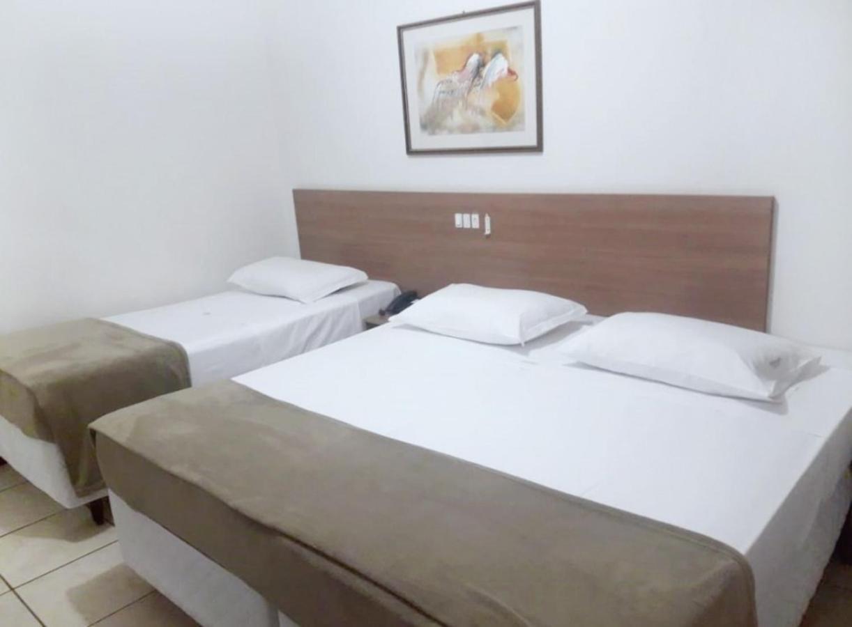 Hotel Vivendas Centro Эрешин Экстерьер фото